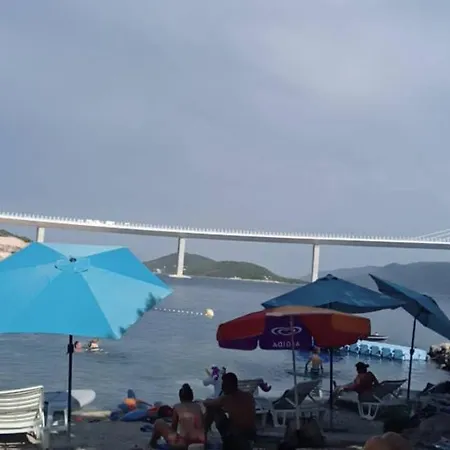 Bonaca 아파트 코마르나